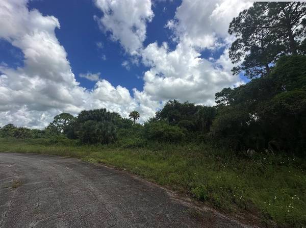 Labelle, FL 33935,112 Horseshoe LOOP