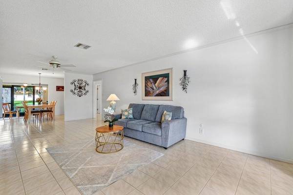 Boynton Beach, FL 33436,9885 Bischofia Tree WAY B