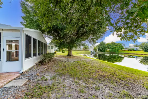 Port Saint Lucie, FL 34952,3805 Meadowlark CIR