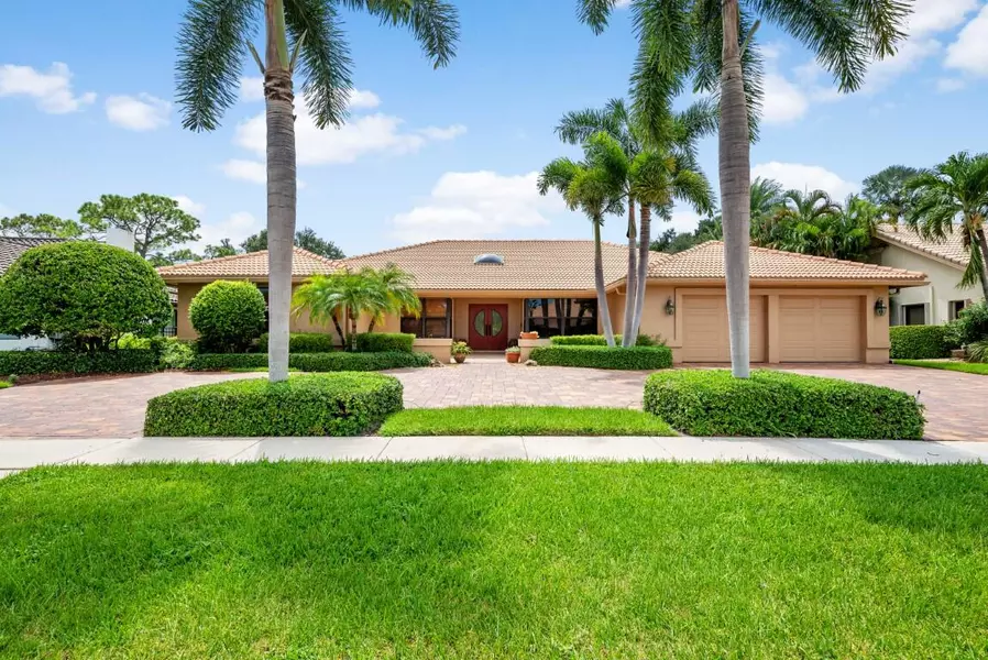 10828 Boca Woods LN, Boca Raton, FL 33428