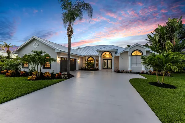 163 SE Osprey RDG, Port Saint Lucie, FL 34984