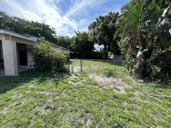 Fort Pierce, FL 34950,1010 S 7th ST