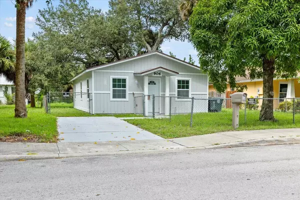 906 C AVE, Fort Pierce, FL 34950