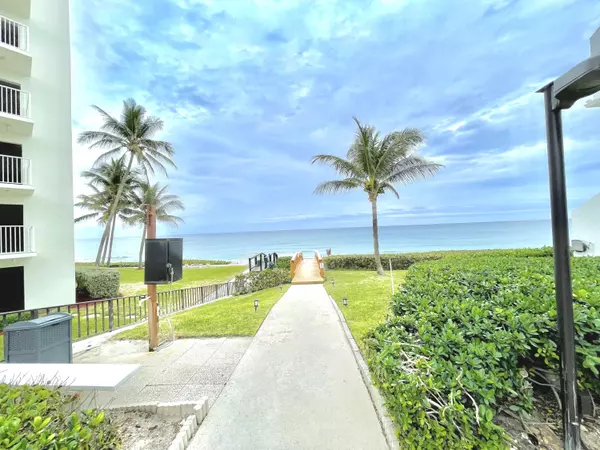 Highland Beach, FL 33487,3115 S Ocean BLVD 301