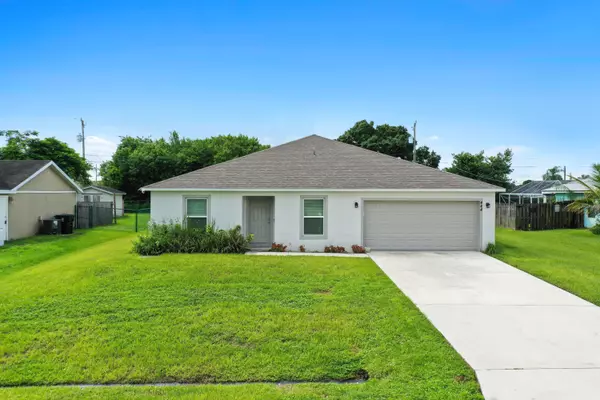 444 SW Cherryhill RD, Port Saint Lucie, FL 34953