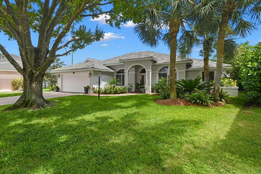 274 N Crane PT, Jupiter, FL 33458