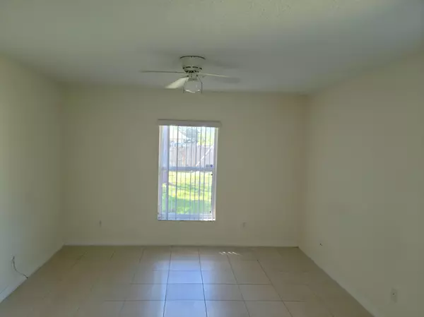 Port Saint Lucie, FL 34983,790 SW Hibiscus ST