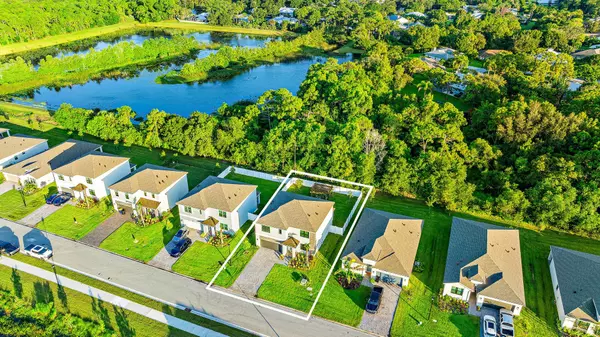 Stuart, FL 34997,5850 SE Skyblue CIR