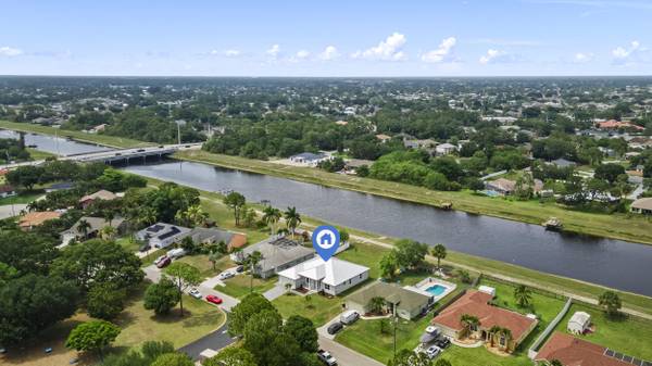 Port Saint Lucie, FL 34953,132 SW Dalton CIR