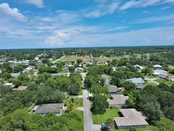 000 Newhall TER,  Sebastian,  FL 32958