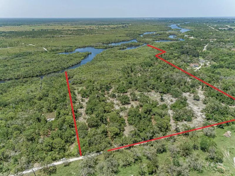 10995 Roseland RD, Sebastian, FL 32958