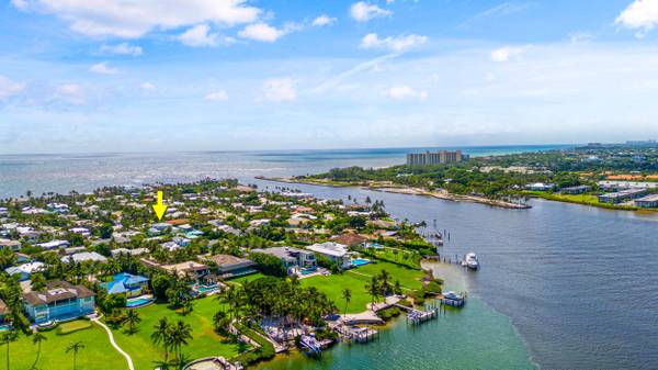 Jupiter Inlet Colony, FL 33469,180 Beacon LN