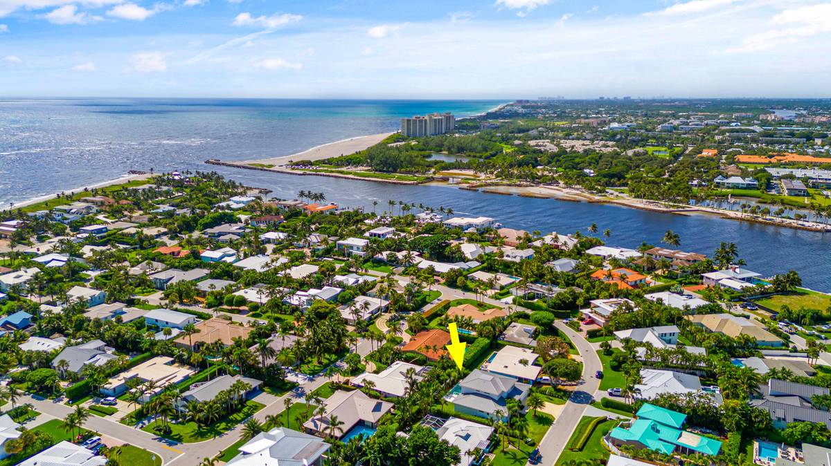 Jupiter Inlet Colony, FL 33469,180 Beacon LN