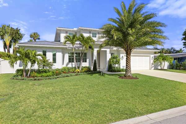 Jupiter Inlet Colony, FL 33469,180 Beacon LN