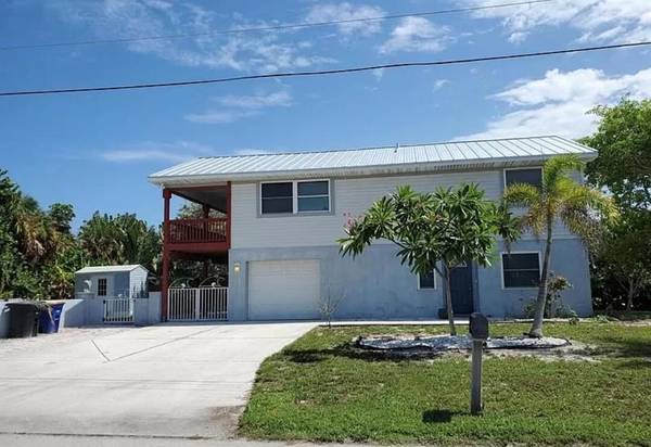 1801 St Lucie CT, Fort Pierce, FL 34949