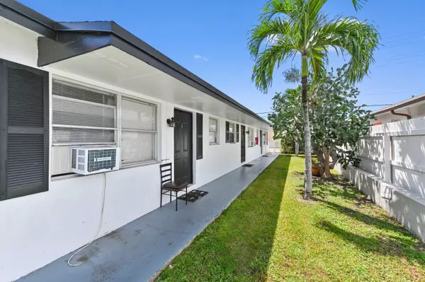 Lake Worth Beach, FL 33460,1407 N J ST