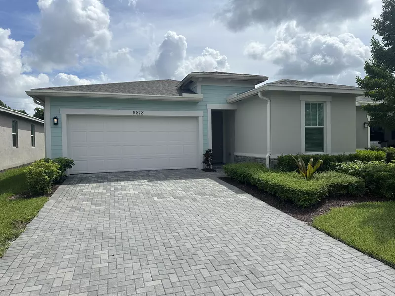 6818 Pointe Of Woods DR, West Palm Beach, FL 33413