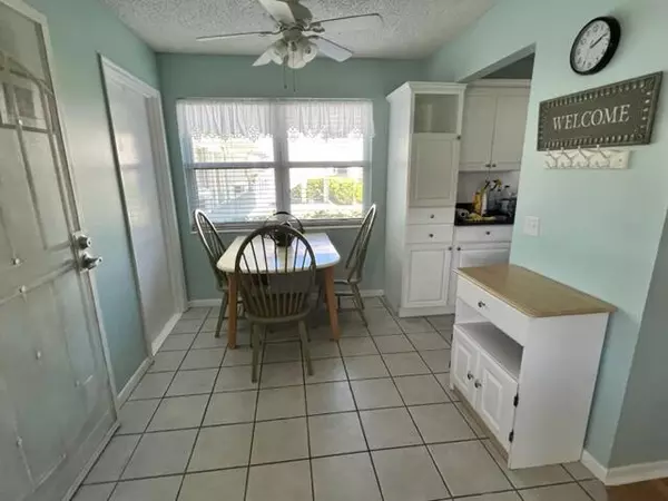 Boynton Beach, FL 33435,340 W Horizons 104