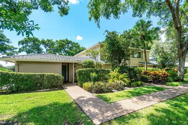 29 Westgate LN A, Boynton Beach, FL 33436