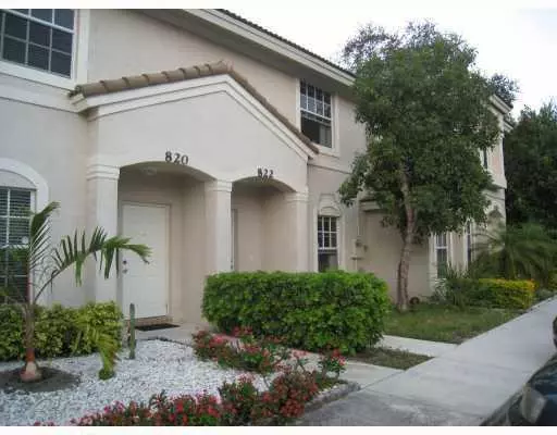 822 Summit Lake DR, West Palm Beach, FL 33406