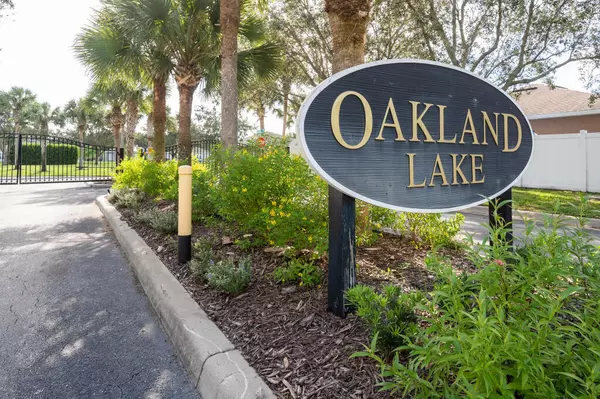 Fort Pierce, FL 34951,5254 Oakland Lake CIR