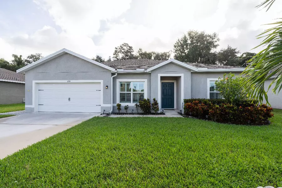 5254 Oakland Lake CIR, Fort Pierce, FL 34951