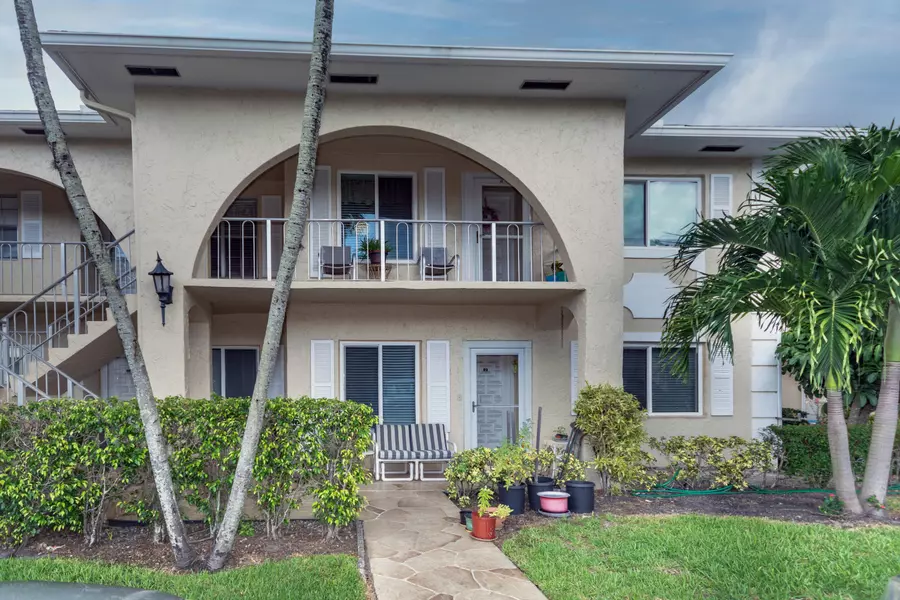 13757 Flora PL Apt H, Delray Beach, FL 33484