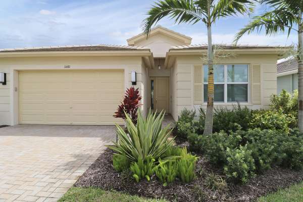 11681 SW Oceanus BLVD, Port Saint Lucie, FL 34987