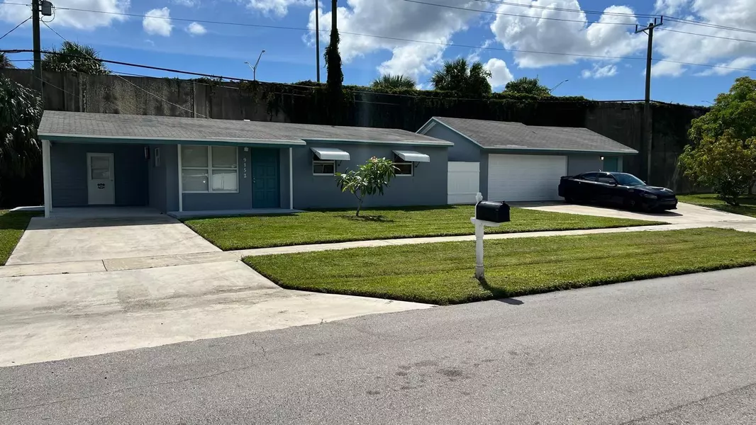 9152 Birmingham DR, Palm Beach Gardens, FL 33410