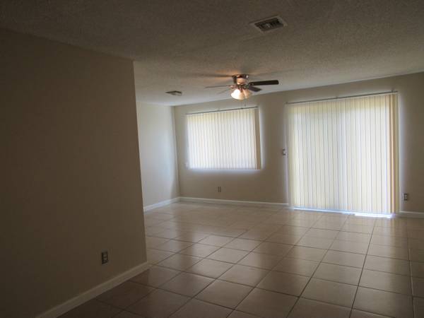 Greenacres, FL 33463,5005 Pier DR