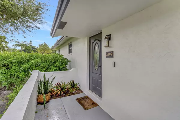 Boca Raton, FL 33431,3799 NW 2nd CT