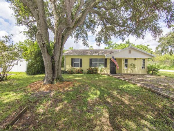 2303 SE 2nd CT,  Vero Beach,  FL 32962