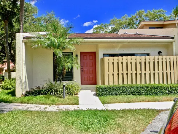 Boca Raton, FL 33486,1400 NW 9th AVE C-15