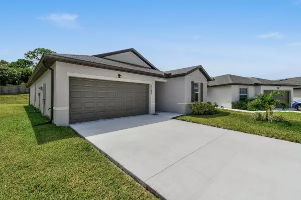 Fort Pierce, FL 34951,5105 Armina PL