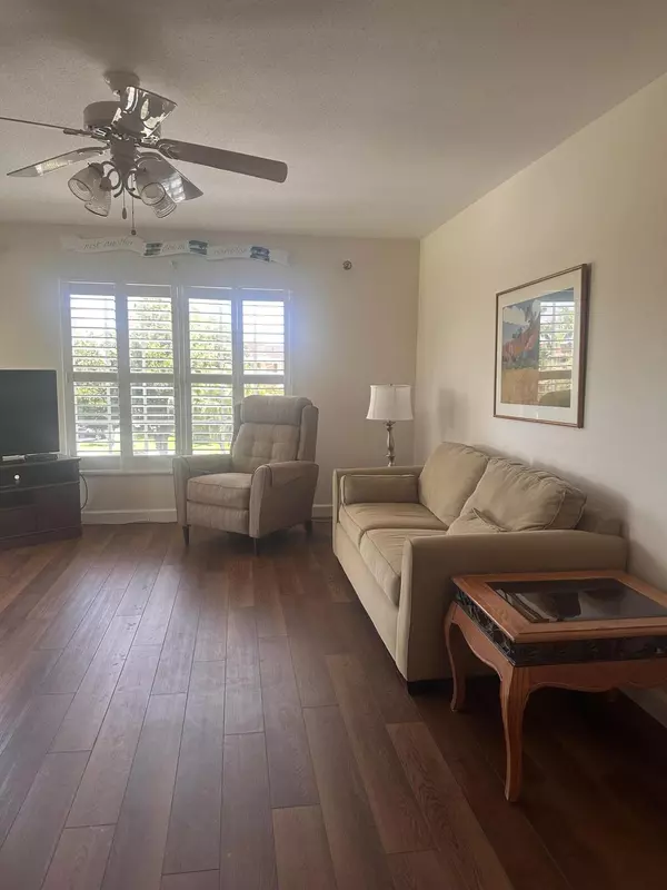 Palm Beach Gardens, FL 33418,5540 N Tamberlane CIR 321