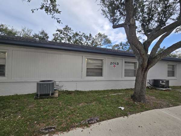 Fort Pierce, FL 34950,2013 Oleander BLVD A