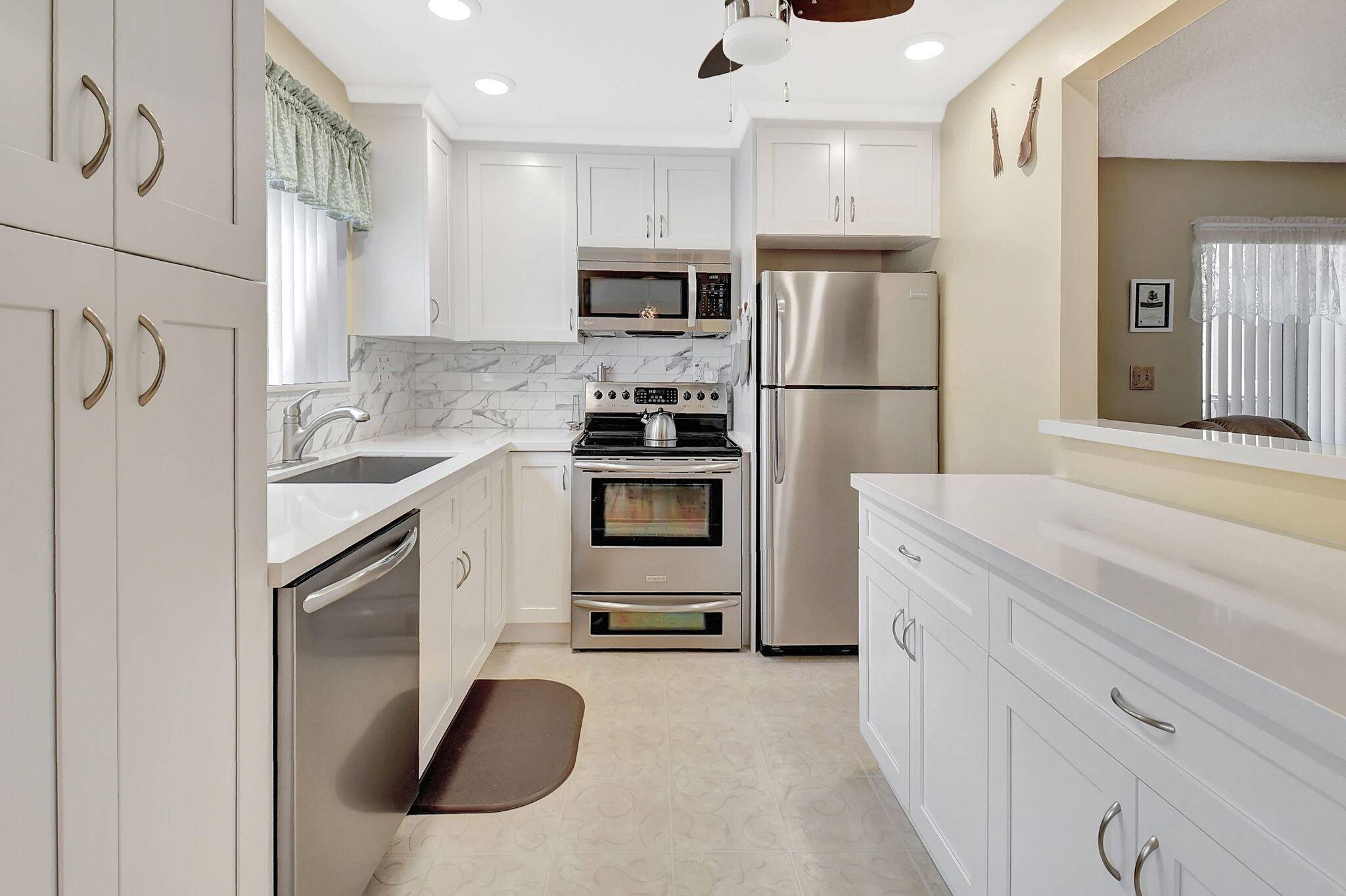 15217 Lakes Of Delray BLVD 109, Delray Beach, FL 33484