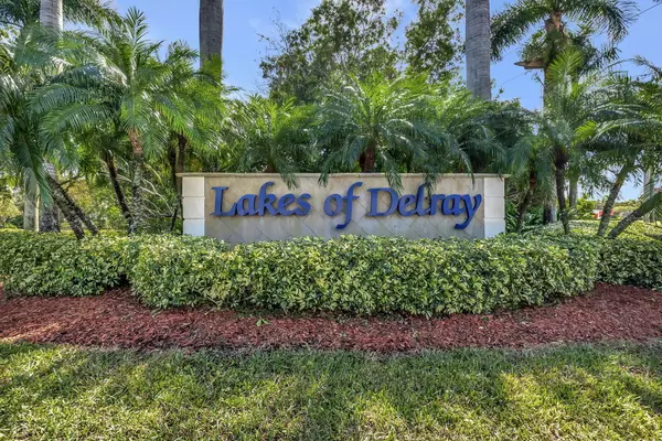 Delray Beach, FL 33484,15217 Lakes Of Delray BLVD 109