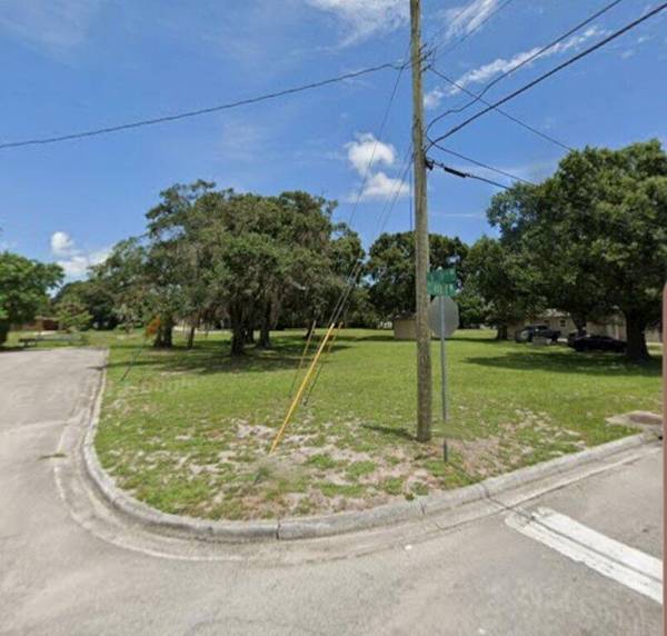 1816 Ave C, Fort Pierce, FL 34950