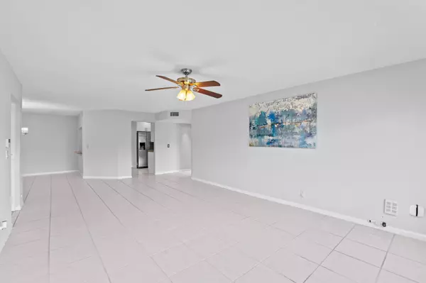 Delray Beach, FL 33446,13850 Oneida DR C-1