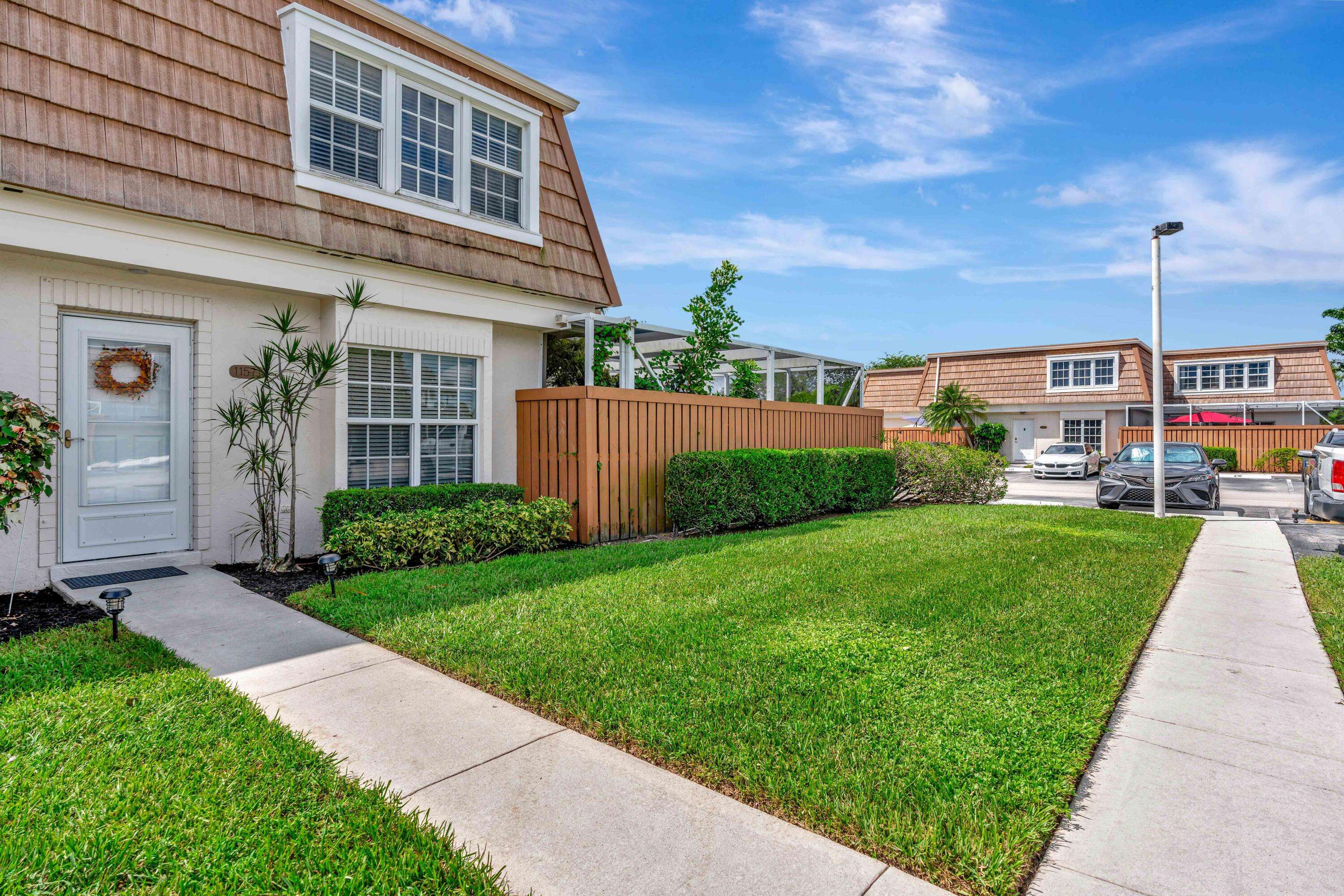 Palm Beach Gardens, FL 33410,11571 Winchester DR 27 D