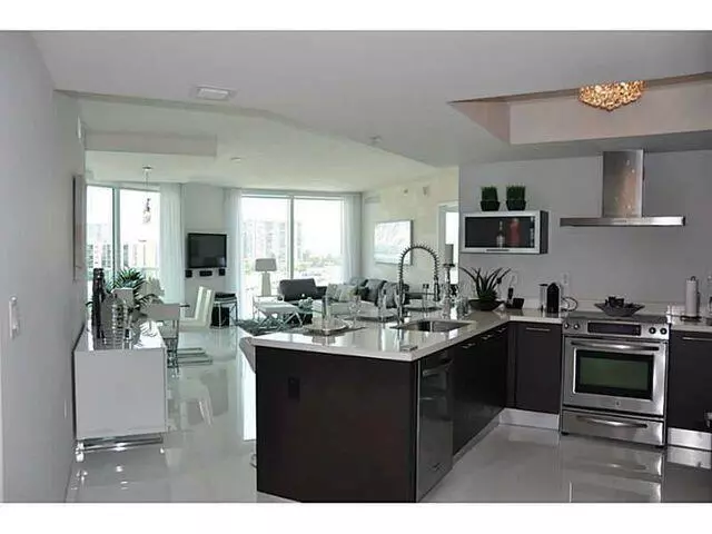 150 Sunny Isles Boulevard 1-802, Sunny Isles Beach, FL 33160