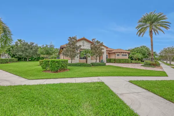 Jupiter, FL 33458,104 Manor CIR