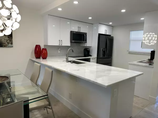 Boynton Beach, FL 33435,2515 NE 2nd CT 201