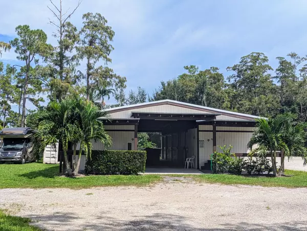 Loxahatchee Groves, FL 33470
