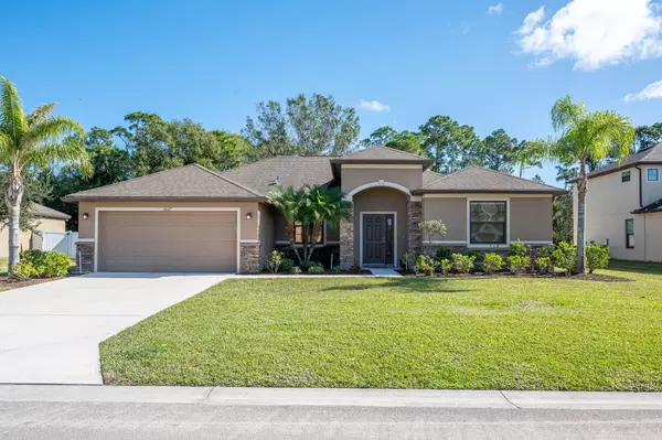 4627 Ashley Lake CIR, Vero Beach, FL 32967