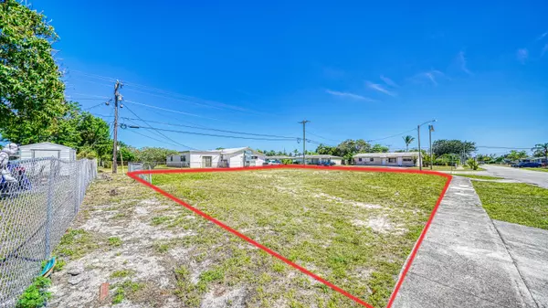 Riviera Beach, FL 33404,398 W 23rd ST