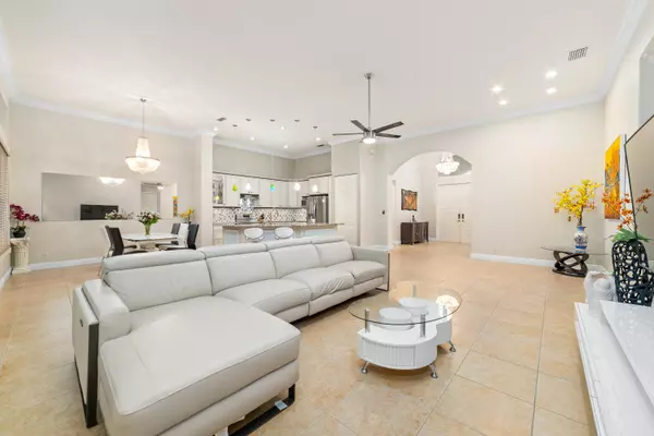 Palm Beach Gardens, FL 33412,11155 Osprey Lake LN