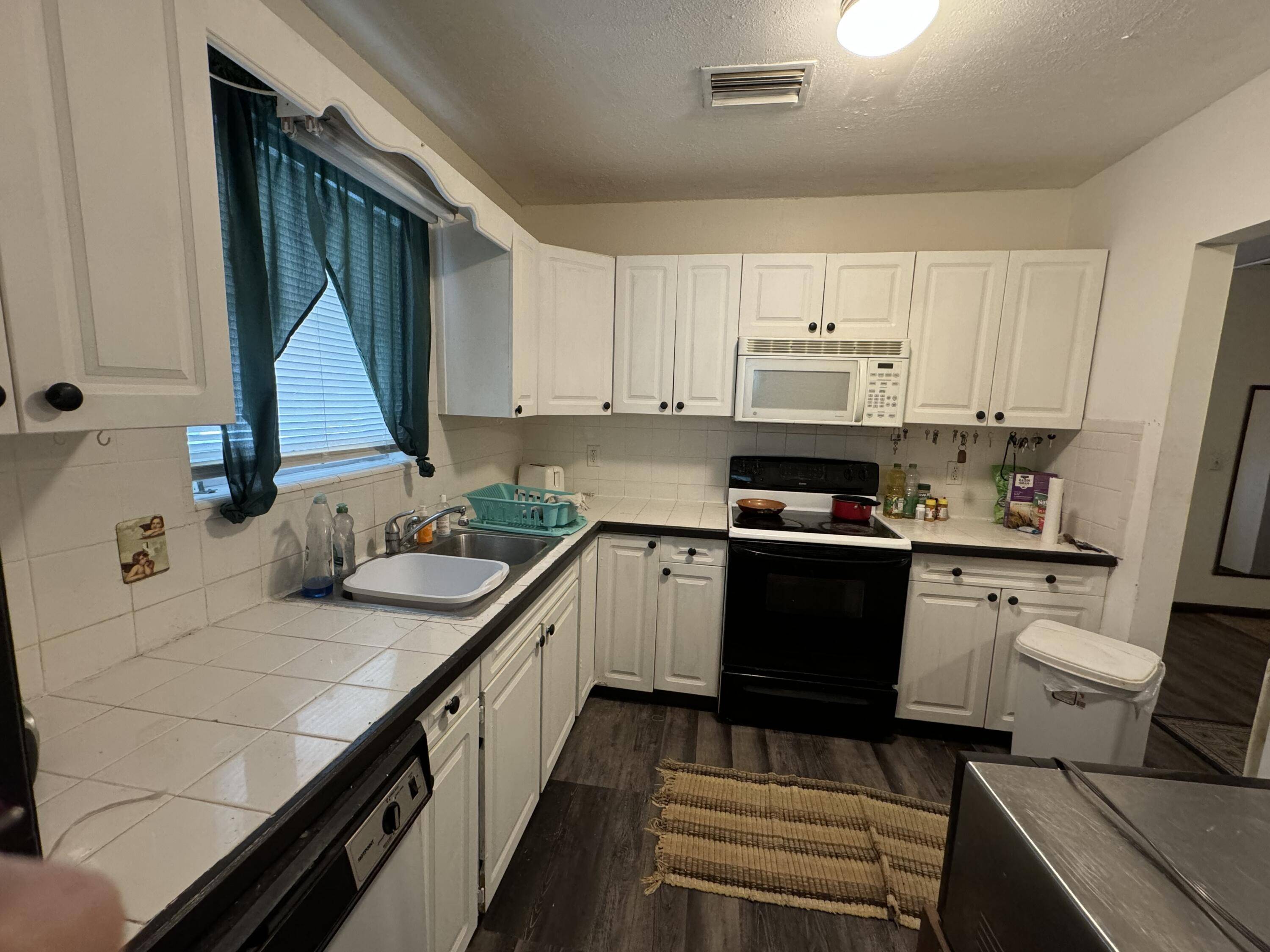 Vero Beach, FL 32967,4520 38th CT