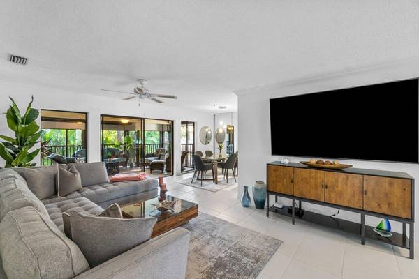 Delray Beach, FL 33483,50 Pelican Pointe DR 2050